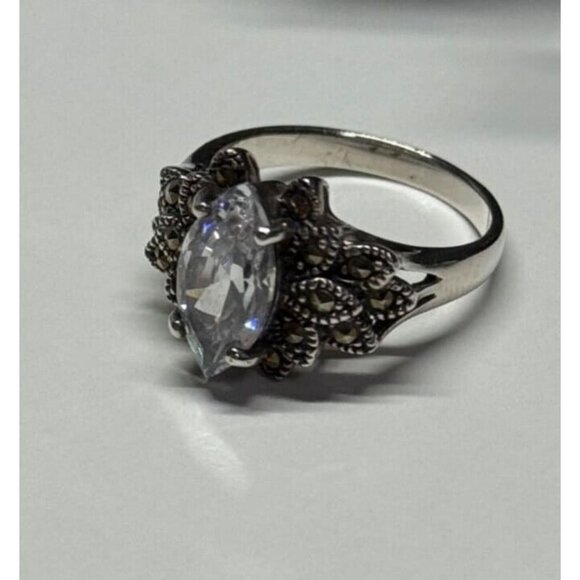 925 STERLING SILVER CZ & MARCASITE RING SIZE 5 - Picture 6 of 10